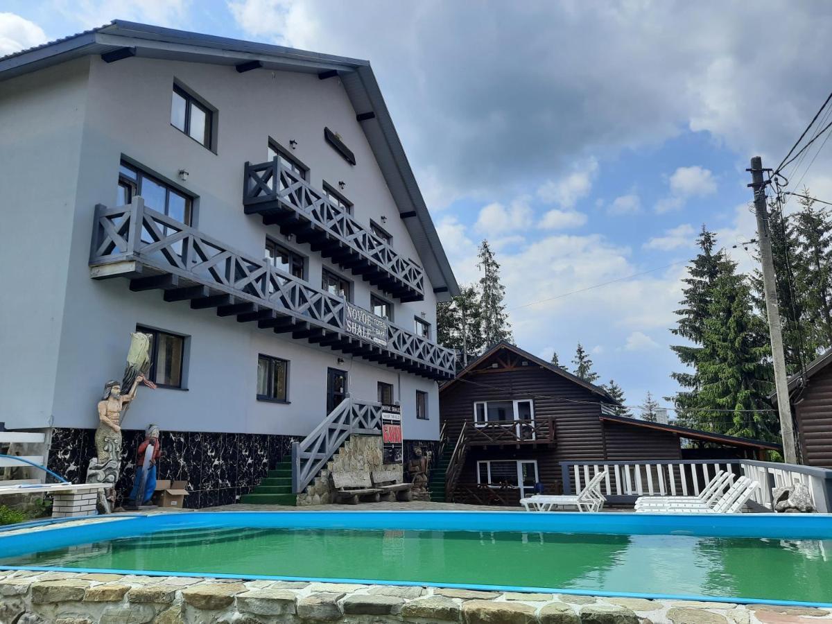 Hotel Novoe Shale ヤブルニツァ エクステリア 写真