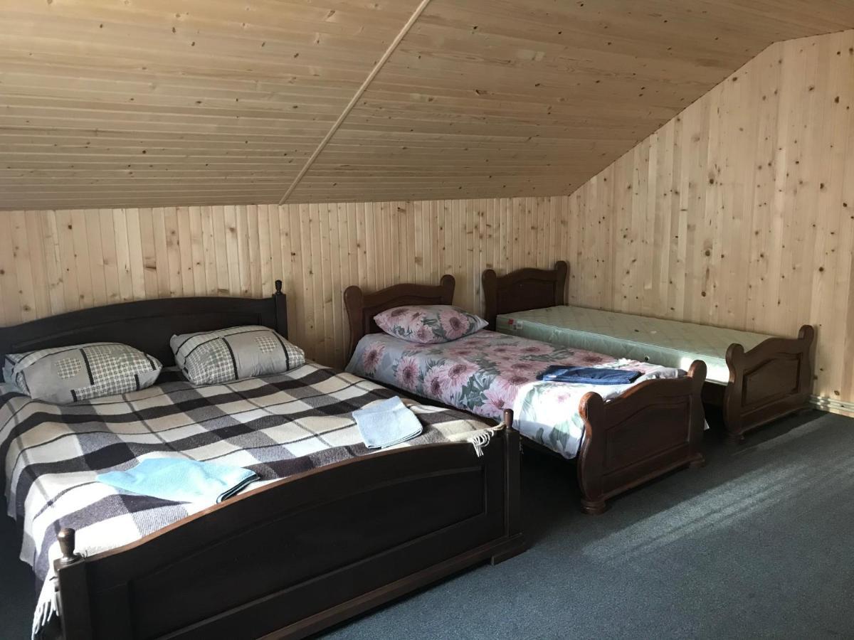Hotel Novoe Shale ヤブルニツァ エクステリア 写真